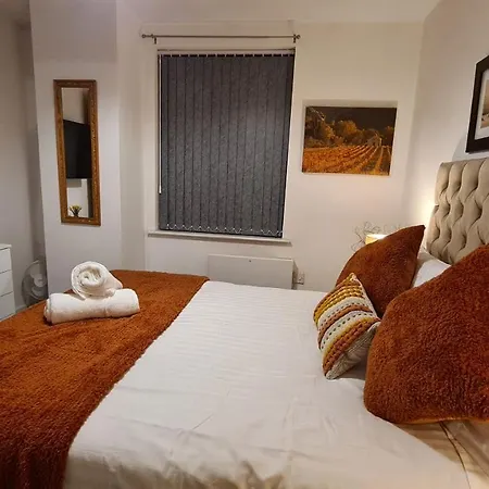 Luxury 2 Bed Apt With Free Wi-Fi & Parking Manchester Exterior photo