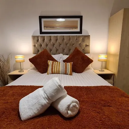 Luxury 2 Bed Apt With Free Wi-Fi & Parking Manchester Exterior photo