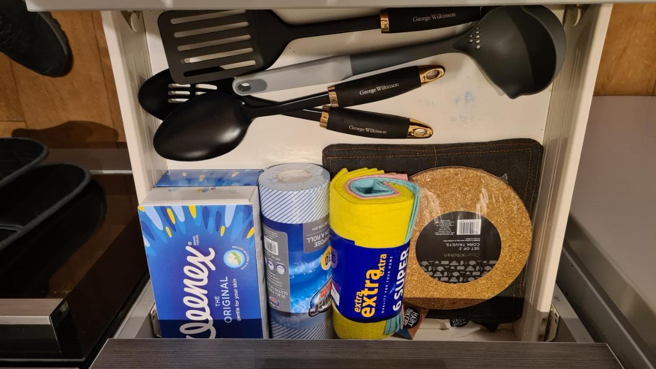 Apartment Luxury 2 Bed With Free Wi-fi & Parking Manchester